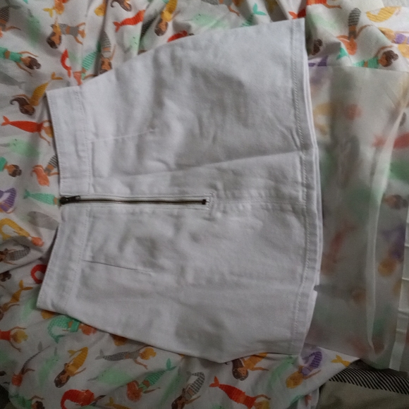 Lioness new white short skirt zipper back Lola mini skirt us size 0 - Picture 4 of 4